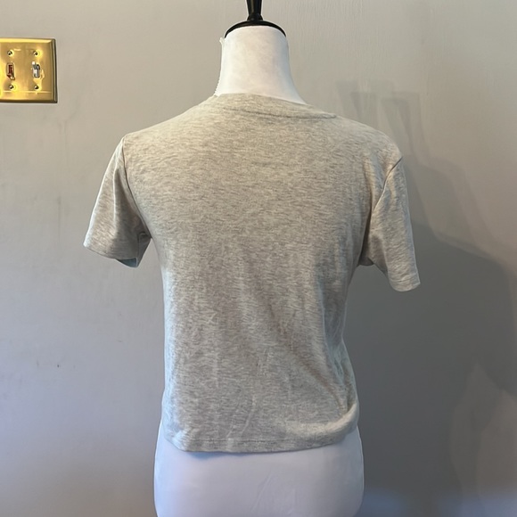 Soft partially cropped top - Picture 2 of 3